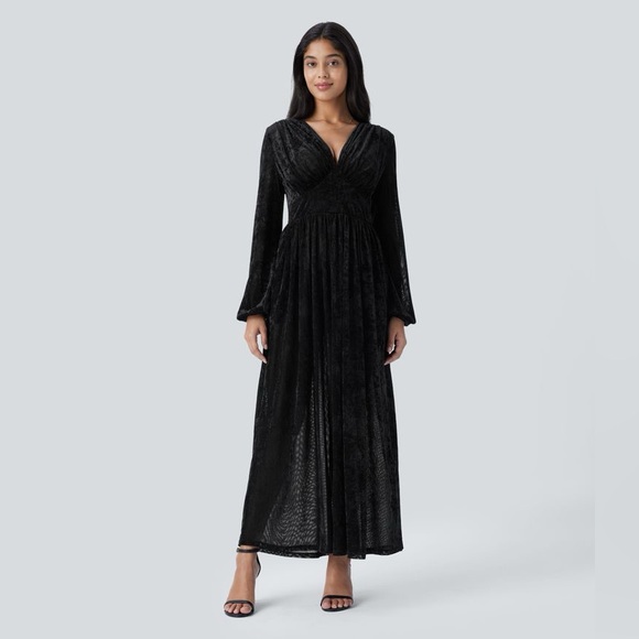 HALARA Witchy Whimsigoth Black Long Sleeve Velevt Maxi Dress Dark Romantic Vamp - Picture 1 of 13